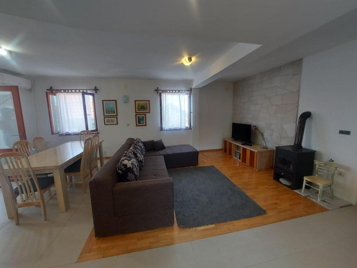 Bozena Apartment Pakostane